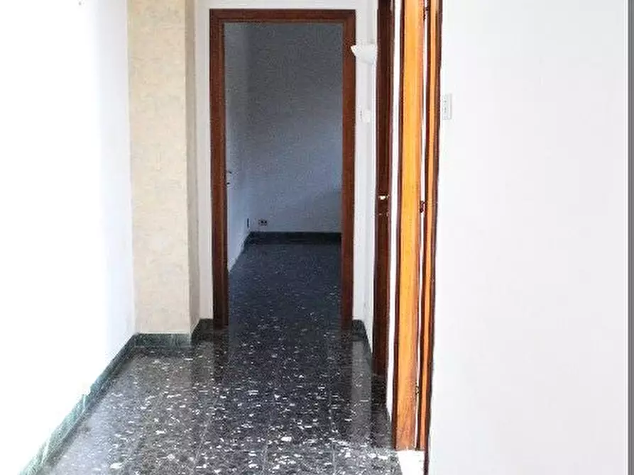 Immagine 10 di Appartamento in vendita  a La Spezia