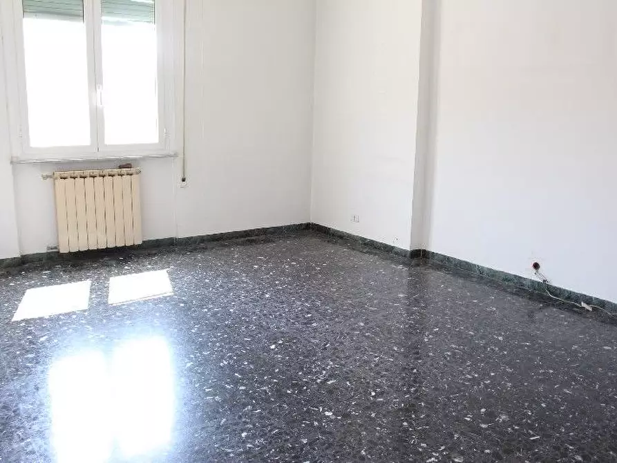 Immagine 5 di Appartamento in vendita  a La Spezia