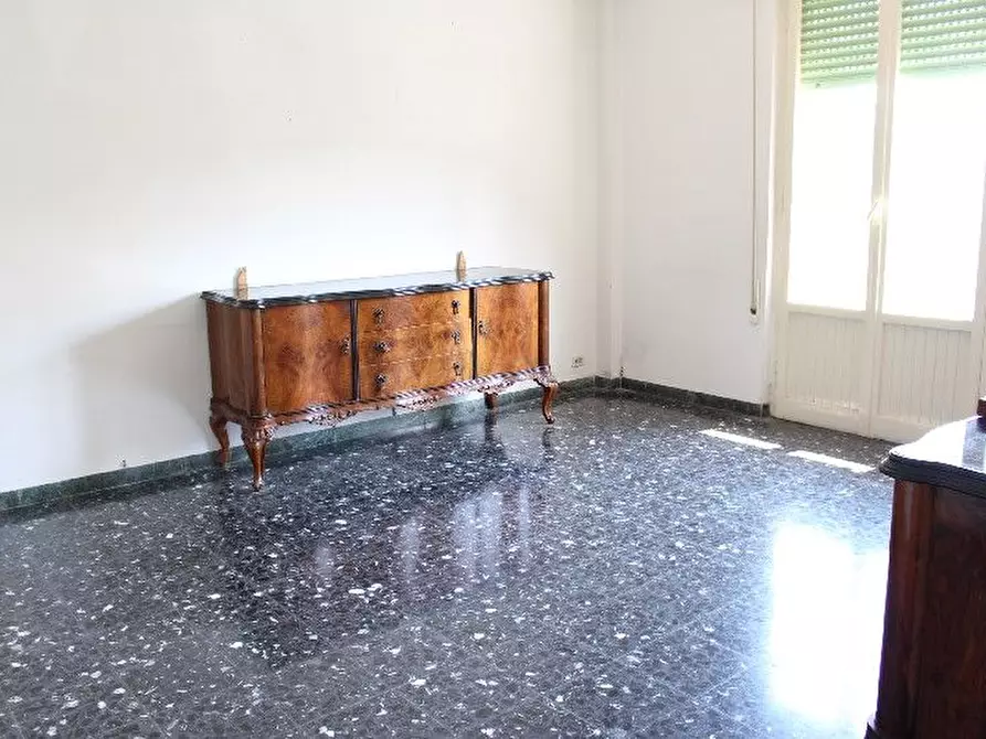 Immagine 3 di Appartamento in vendita  a La Spezia