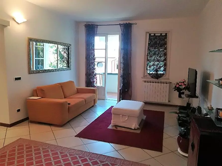 Immagine 10 di Appartamento in vendita  a Sarzana