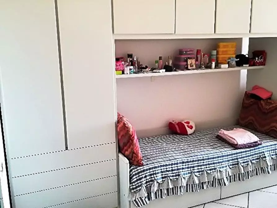 Immagine 23 di Appartamento in vendita  a Sarzana