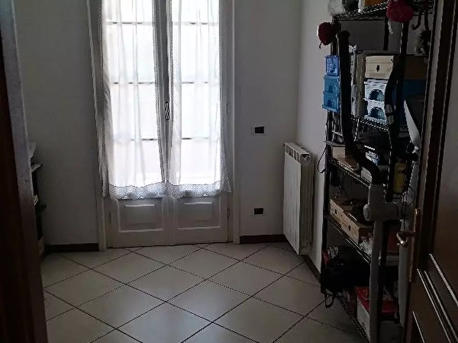 Immagine 2 di Appartamento in vendita  a Sarzana