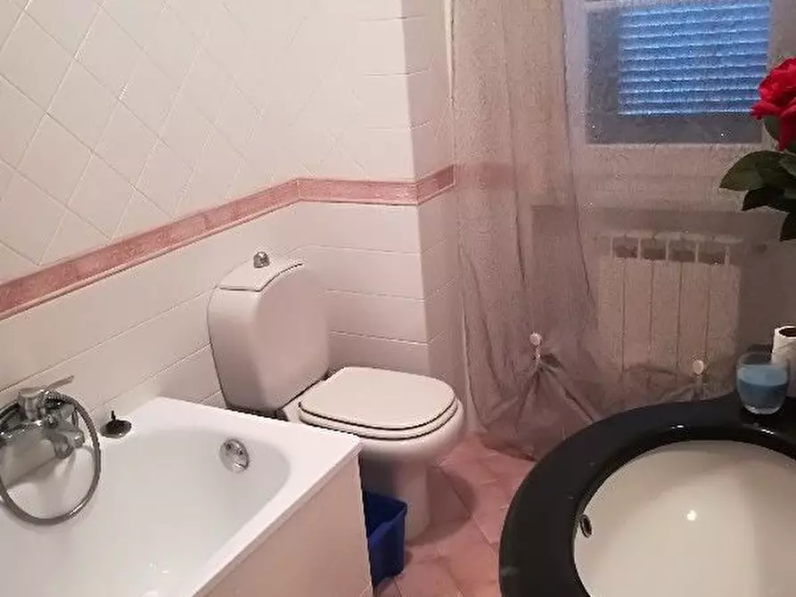 Immagine 7 di Appartamento in vendita  a Sarzana