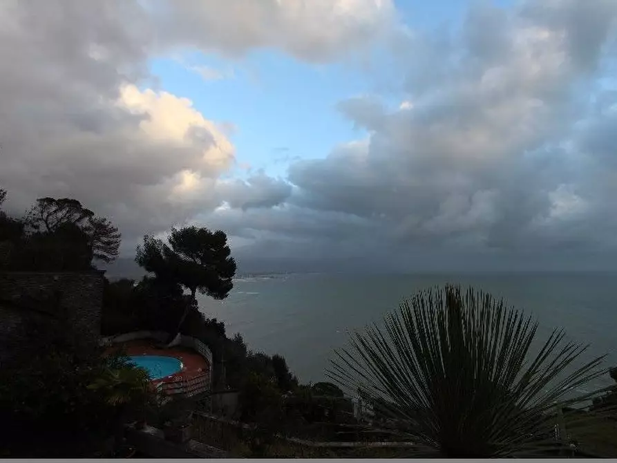 Immagine 11 di Appartamento in vendita  a Ameglia