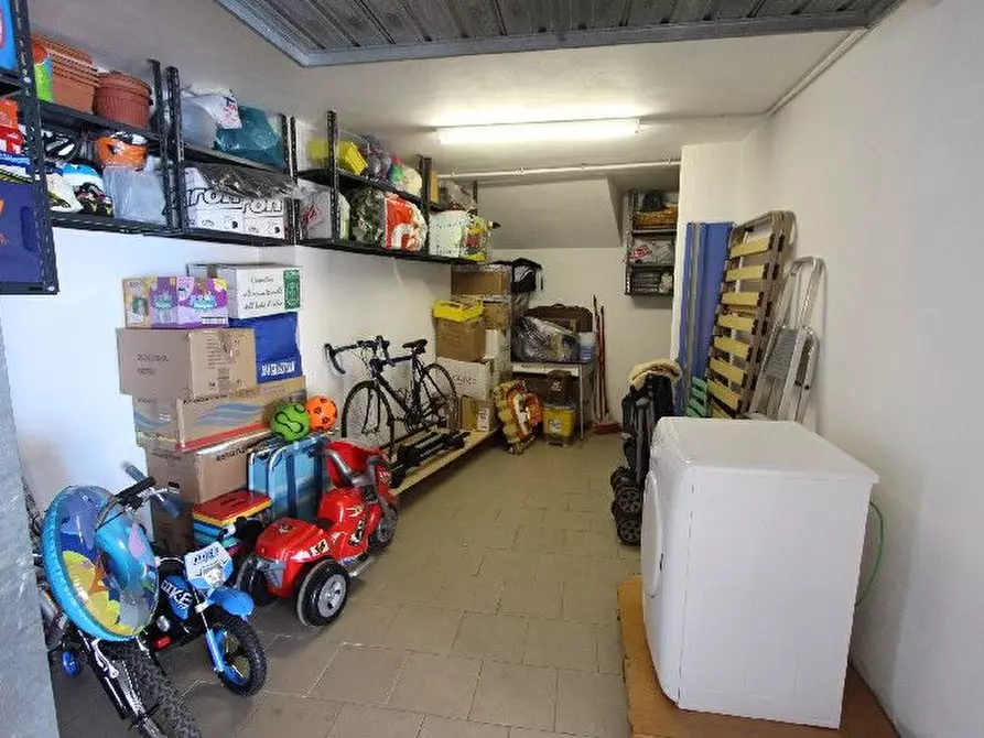 Immagine 15 di Appartamento in vendita  a Aulla