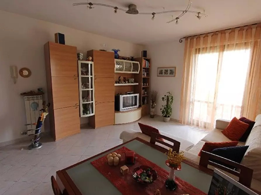 Immagine 13 di Appartamento in vendita  a Aulla