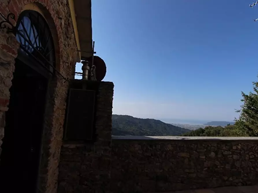 Immagine 21 di Appartamento in vendita  a Fosdinovo