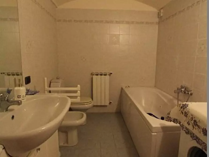 Immagine 5 di Appartamento in vendita  a Fosdinovo