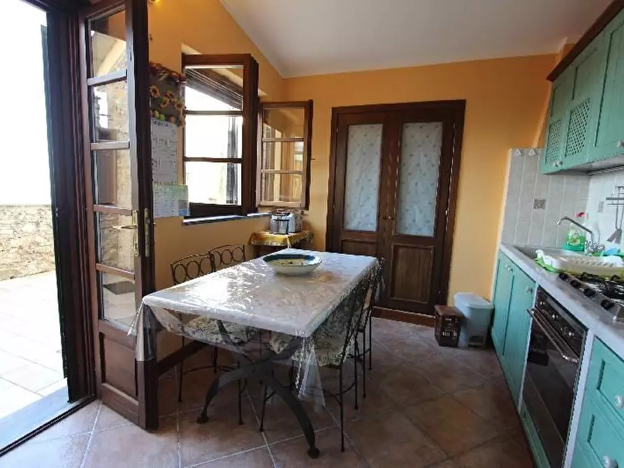 Immagine 4 di Appartamento in vendita  a Fosdinovo