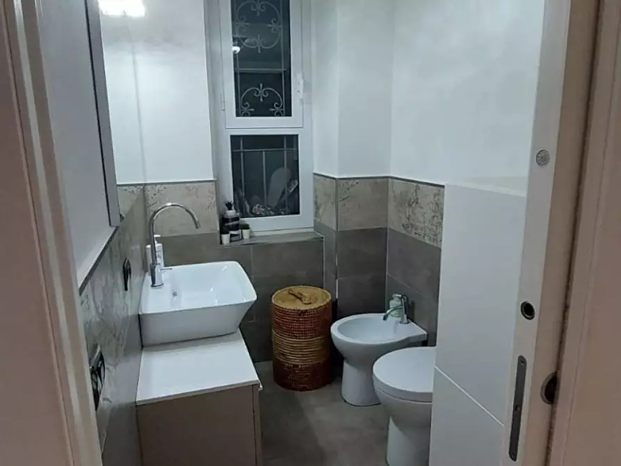 Immagine 18 di Appartamento in vendita  a Carrara