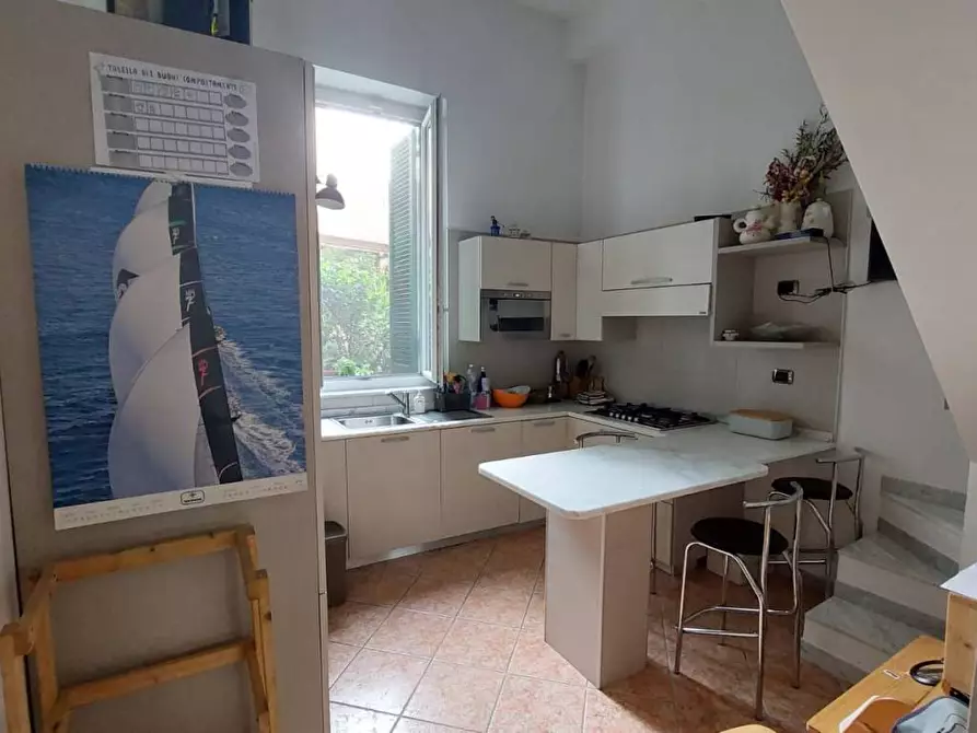 Immagine 4 di Appartamento in vendita  a Carrara