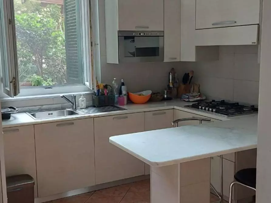 Immagine 14 di Appartamento in vendita  a Carrara