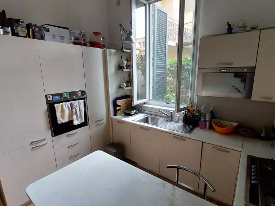 Immagine 16 di Appartamento in vendita  a Carrara