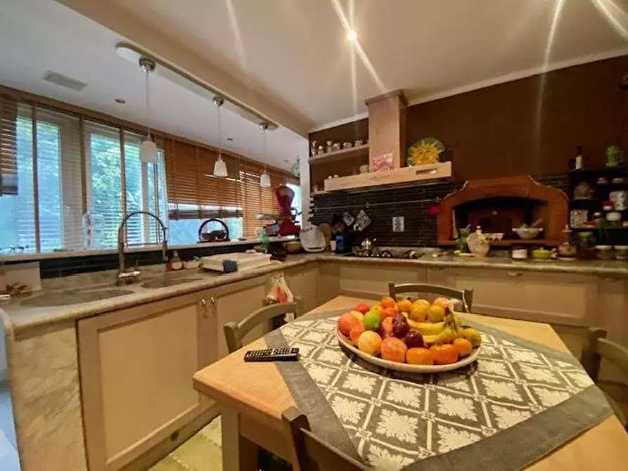 Immagine 22 di Casa bifamiliare in vendita  a Carrara