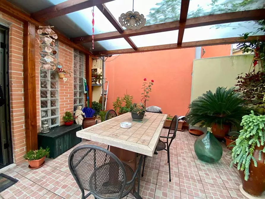 Immagine 2 di Casa bifamiliare in vendita  a Carrara