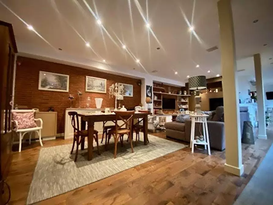 Immagine 34 di Casa bifamiliare in vendita  a Carrara