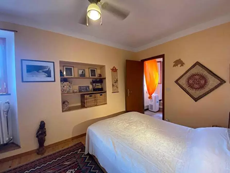 Immagine 9 di Casa quadrifamiliare in vendita  a Fosdinovo