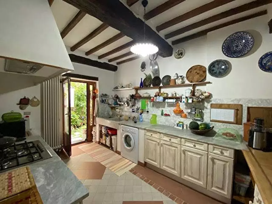 Immagine 14 di Casa quadrifamiliare in vendita  a Fosdinovo