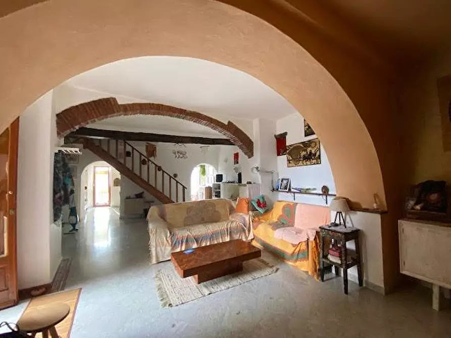 Immagine 35 di Casa quadrifamiliare in vendita  a Fosdinovo