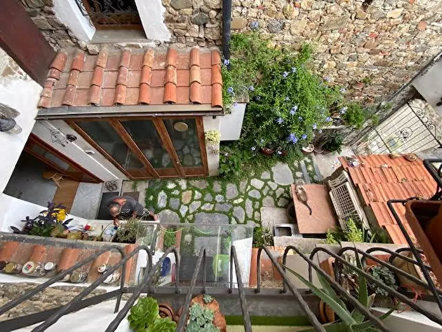 Immagine 24 di Casa quadrifamiliare in vendita  a Fosdinovo