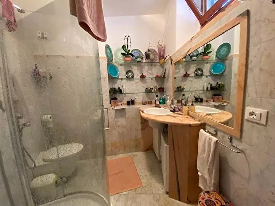 Immagine 31 di Casa quadrifamiliare in vendita  a Fosdinovo