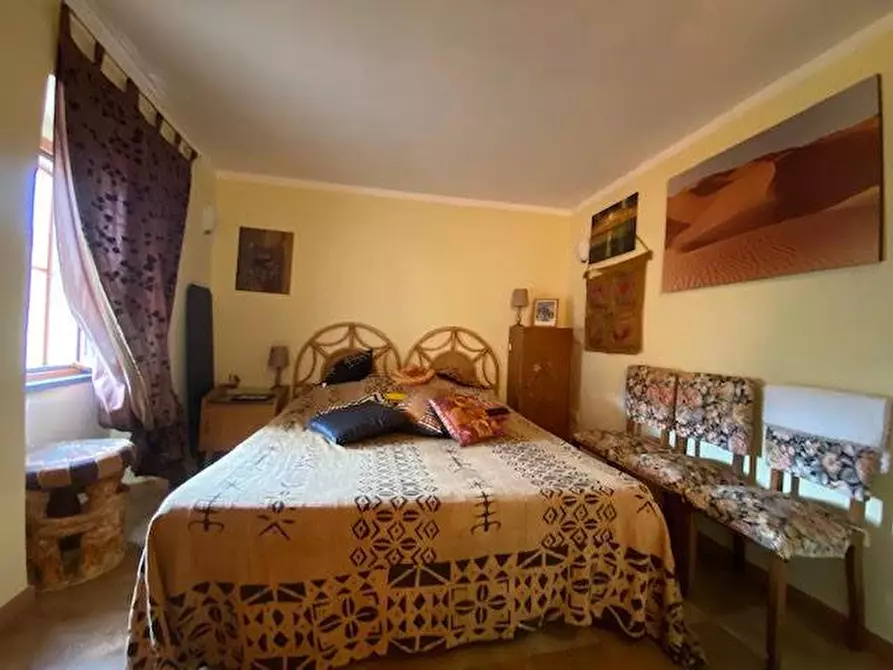 Immagine 6 di Casa quadrifamiliare in vendita  a Fosdinovo