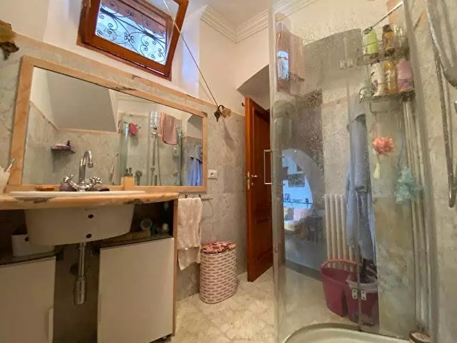 Immagine 32 di Casa quadrifamiliare in vendita  a Fosdinovo