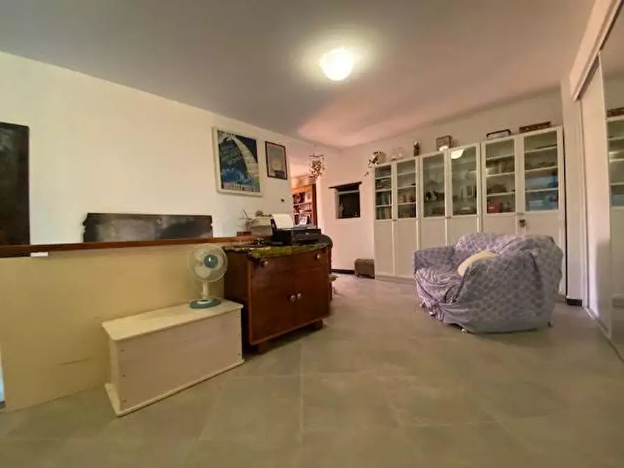 Immagine 22 di Casa quadrifamiliare in vendita  a Fosdinovo