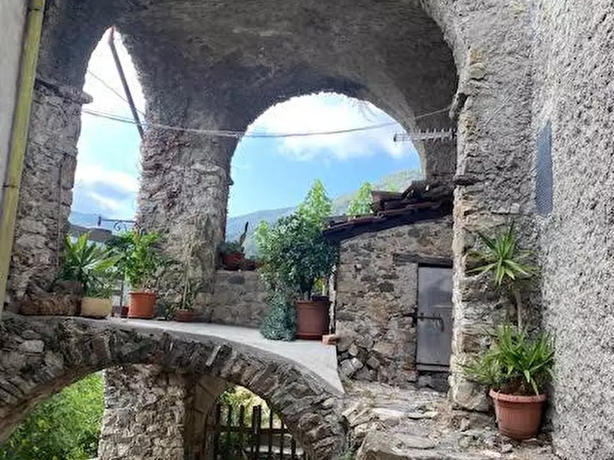 Immagine 13 di Casa quadrifamiliare in vendita  a Fosdinovo