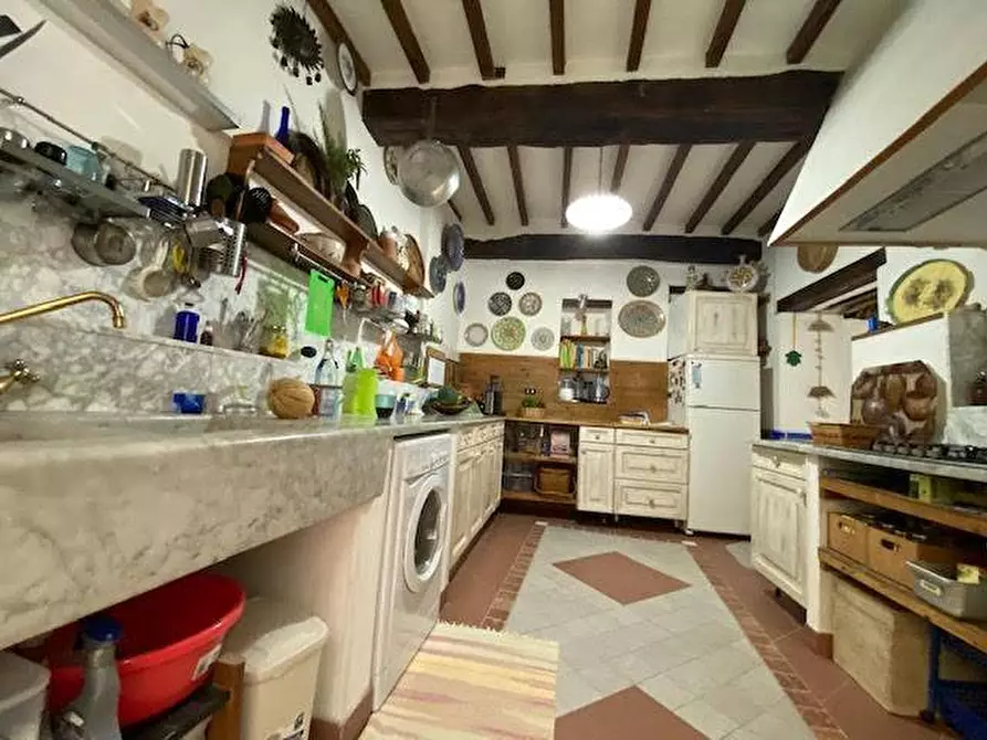 Immagine 16 di Casa quadrifamiliare in vendita  a Fosdinovo