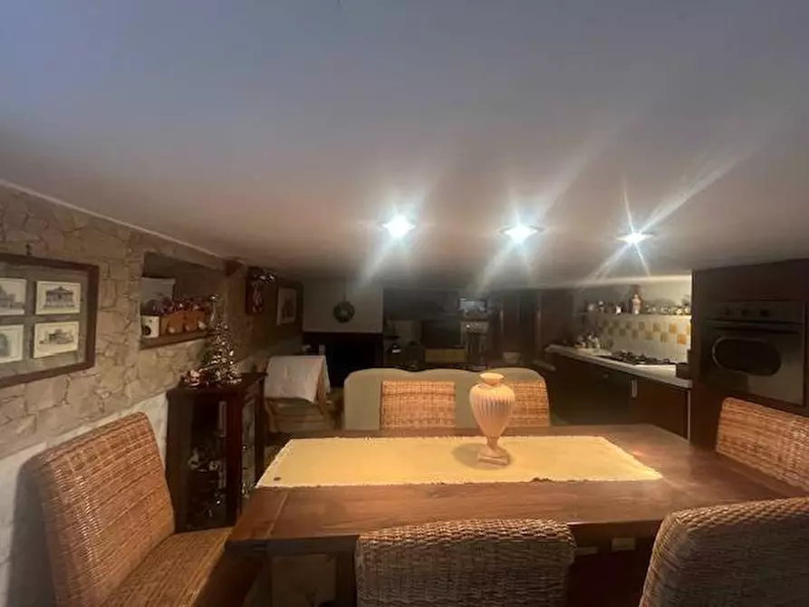 Immagine 38 di Terratetto in vendita  a Carrara