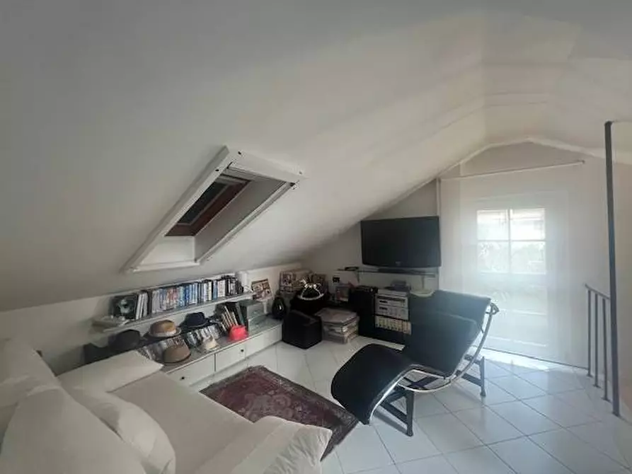 Immagine 35 di Terratetto in vendita  a Carrara