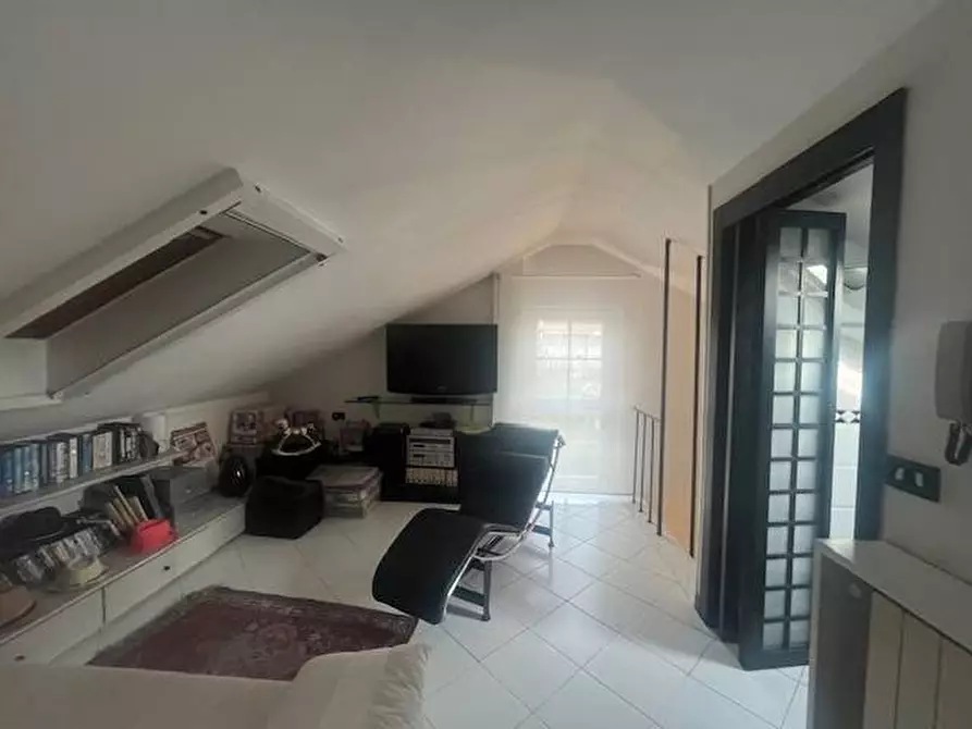 Immagine 36 di Terratetto in vendita  a Carrara