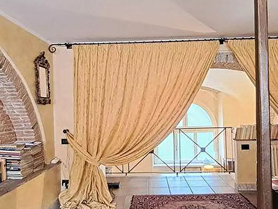 Immagine 28 di Loft/Open space in vendita  a Carrara