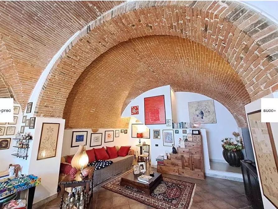 Immagine 23 di Loft/Open space in vendita  a Carrara