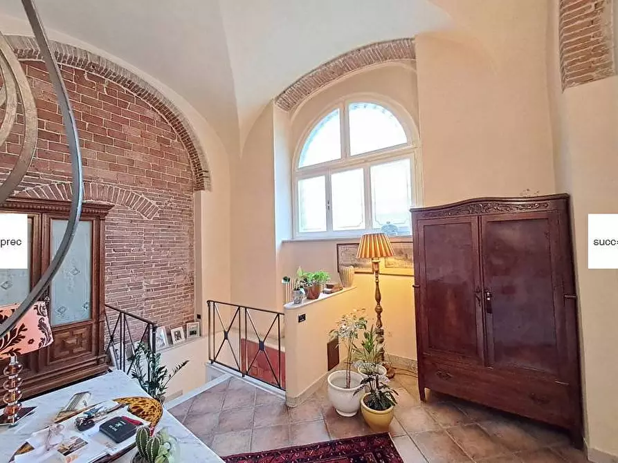 Immagine 21 di Loft/Open space in vendita  a Carrara