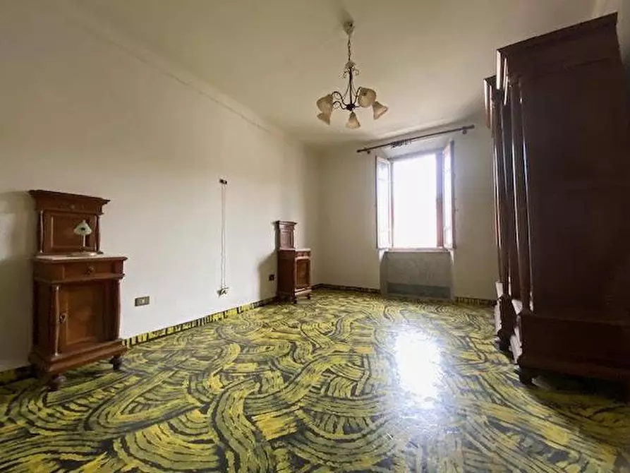 Immagine 16 di Appartamento in vendita  a Carrara