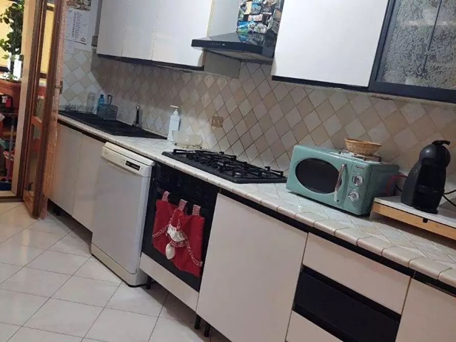 Immagine 7 di Appartamento in vendita  a Carrara