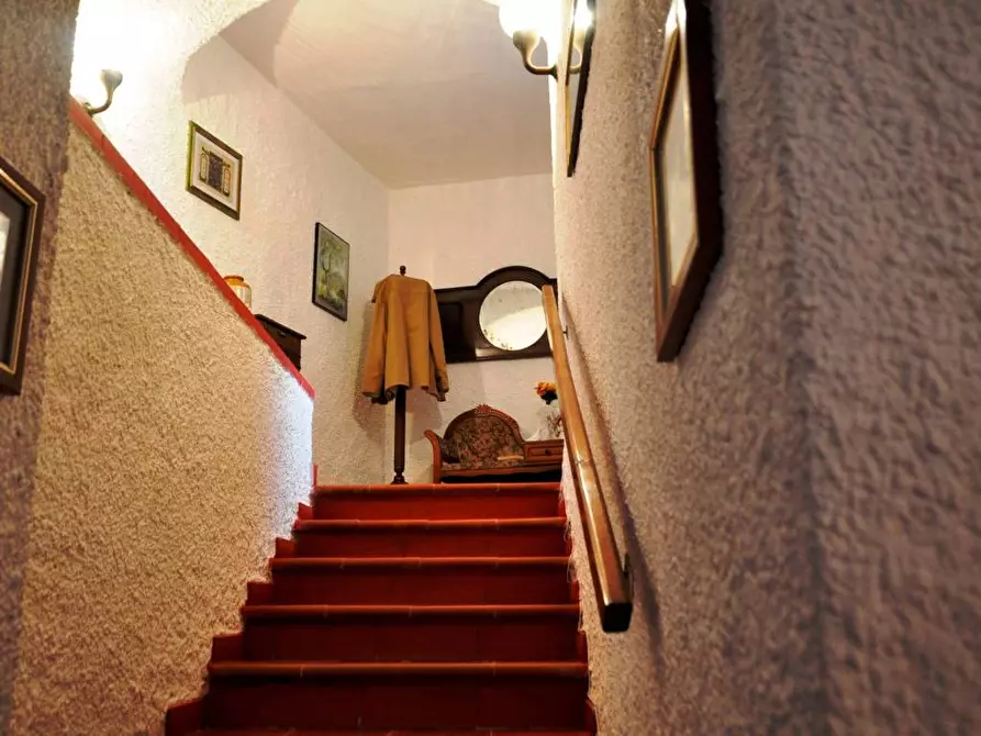 Immagine 12 di Rustico / casale in vendita  a Ortonovo