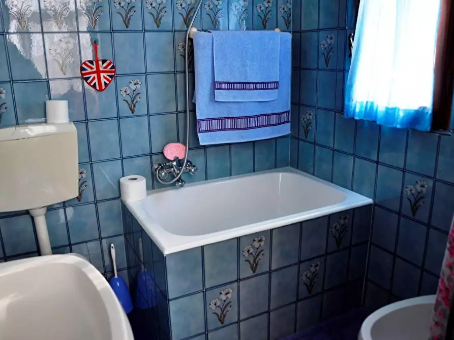 Immagine 21 di Rustico / casale in vendita  a Ortonovo