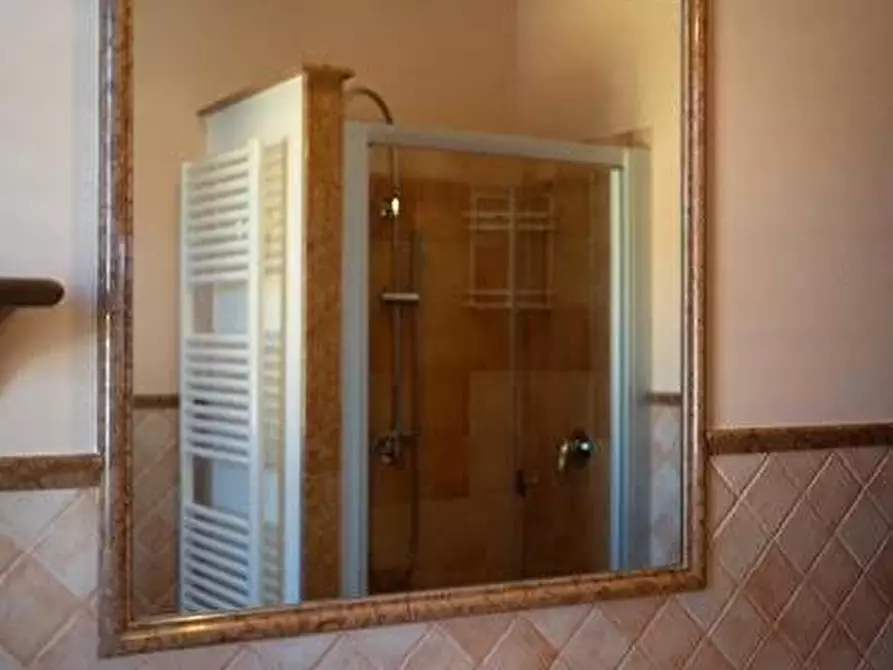 Immagine 9 di Appartamento in vendita  a Castelnuovo Magra