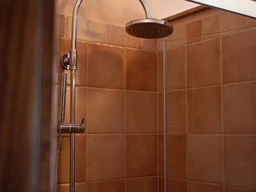 Immagine 10 di Appartamento in vendita  a Castelnuovo Magra