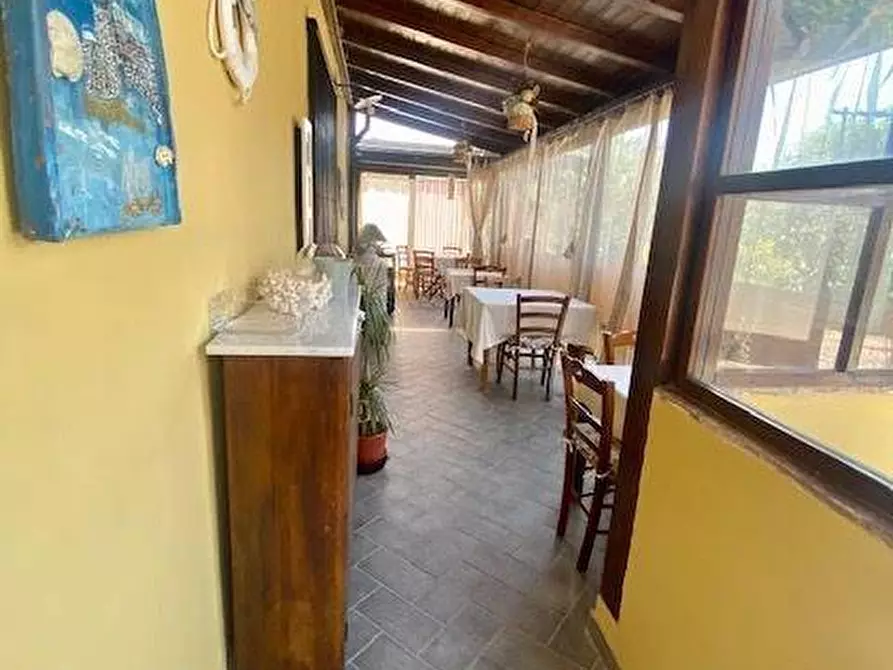 Immagine 5 di Villa in vendita  a Sarzana