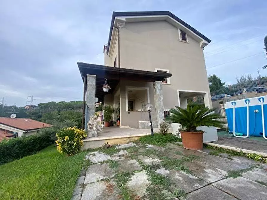 Immagine 35 di Casa bifamiliare in vendita  a Castelnuovo Magra