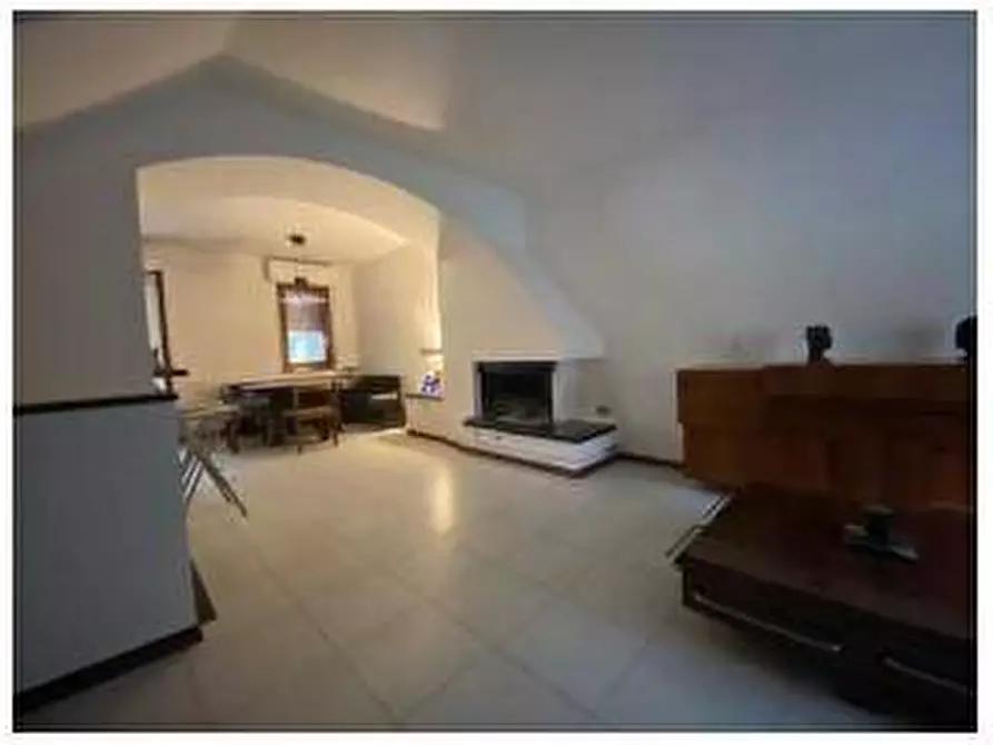 Immagine 20 di Villetta a schiera in vendita  a Ortonovo