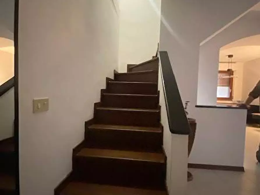 Immagine 13 di Villetta a schiera in vendita  a Ortonovo