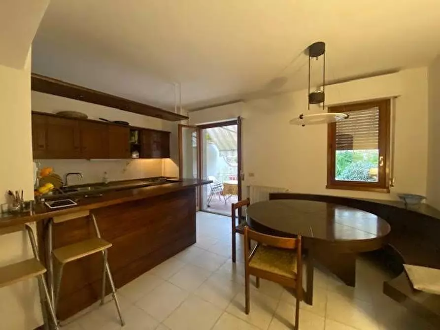 Immagine 5 di Villetta a schiera in vendita  a Ortonovo