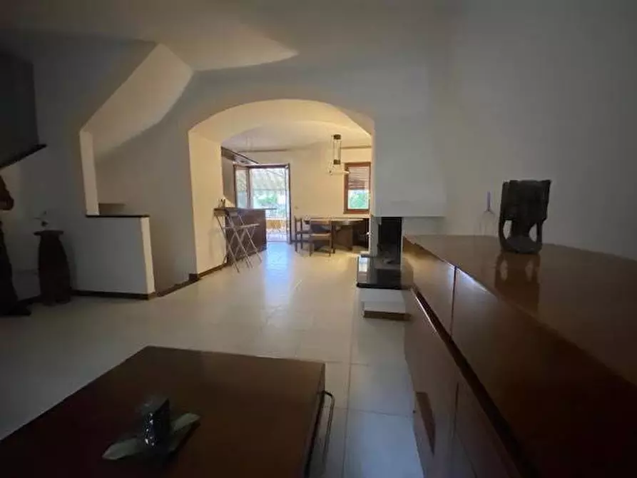 Immagine 19 di Villetta a schiera in vendita  a Ortonovo