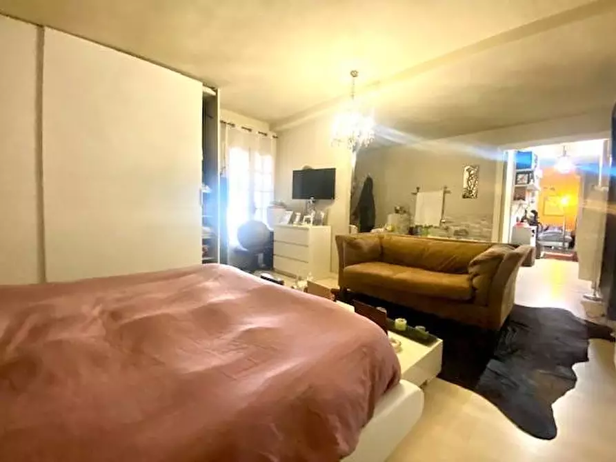 Immagine 22 di Villa in vendita  a Sarzana