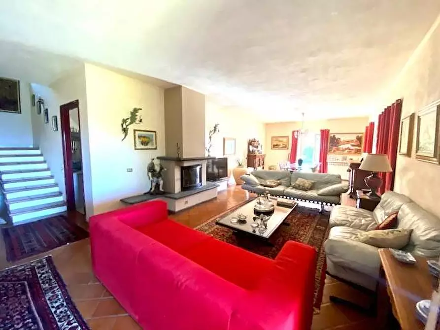 Immagine 34 di Villa in vendita  a Sarzana